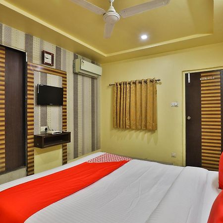 Spot On Hotel Shreeji Palace 아흐메다바드 외부 사진